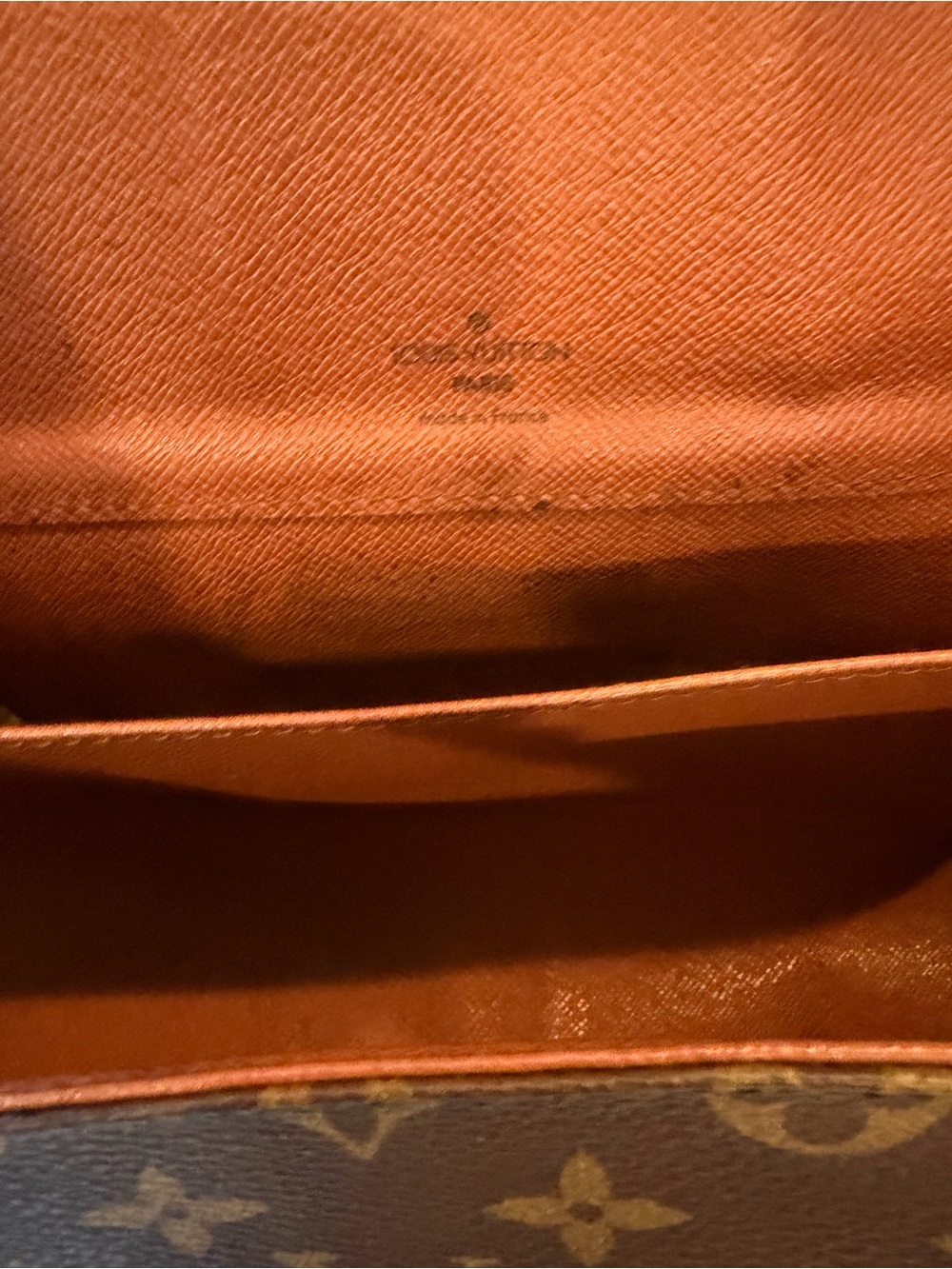 Louis Vuitton Monogram Canvas Messenger Bag with Natural Leather Trim - Picture 9 of 14